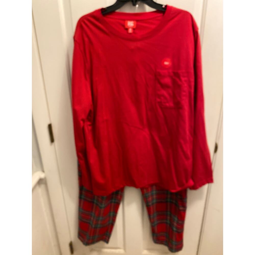 Brand New Family PJ's Macy Men's Size XL Red Christmas Holiday Pajama Set